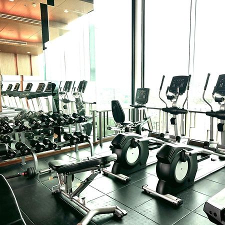 Astra Bee Friend Chiangmai Hotel Чиангмай Екстериор снимка